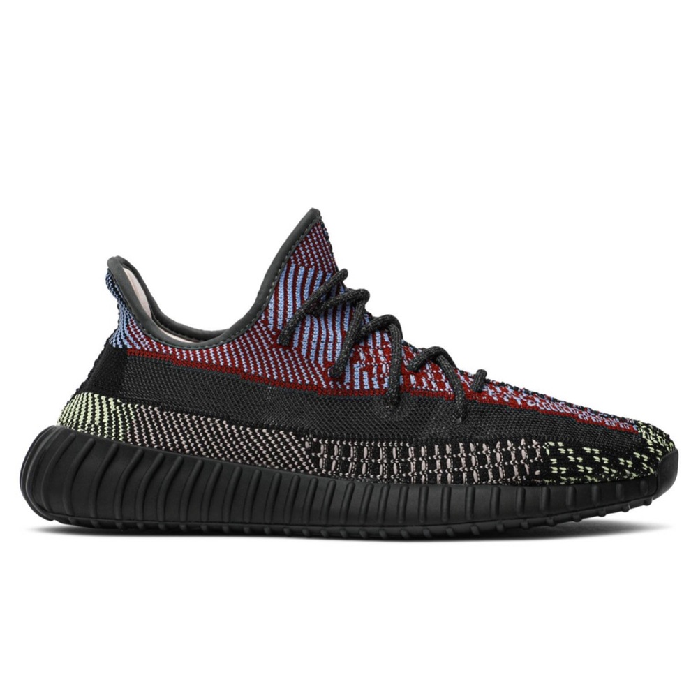 - Yeezy Boost 350 V’2 ‘Yecheil Non-Reflective’